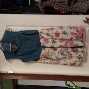 Sleeveless half denim floral dress